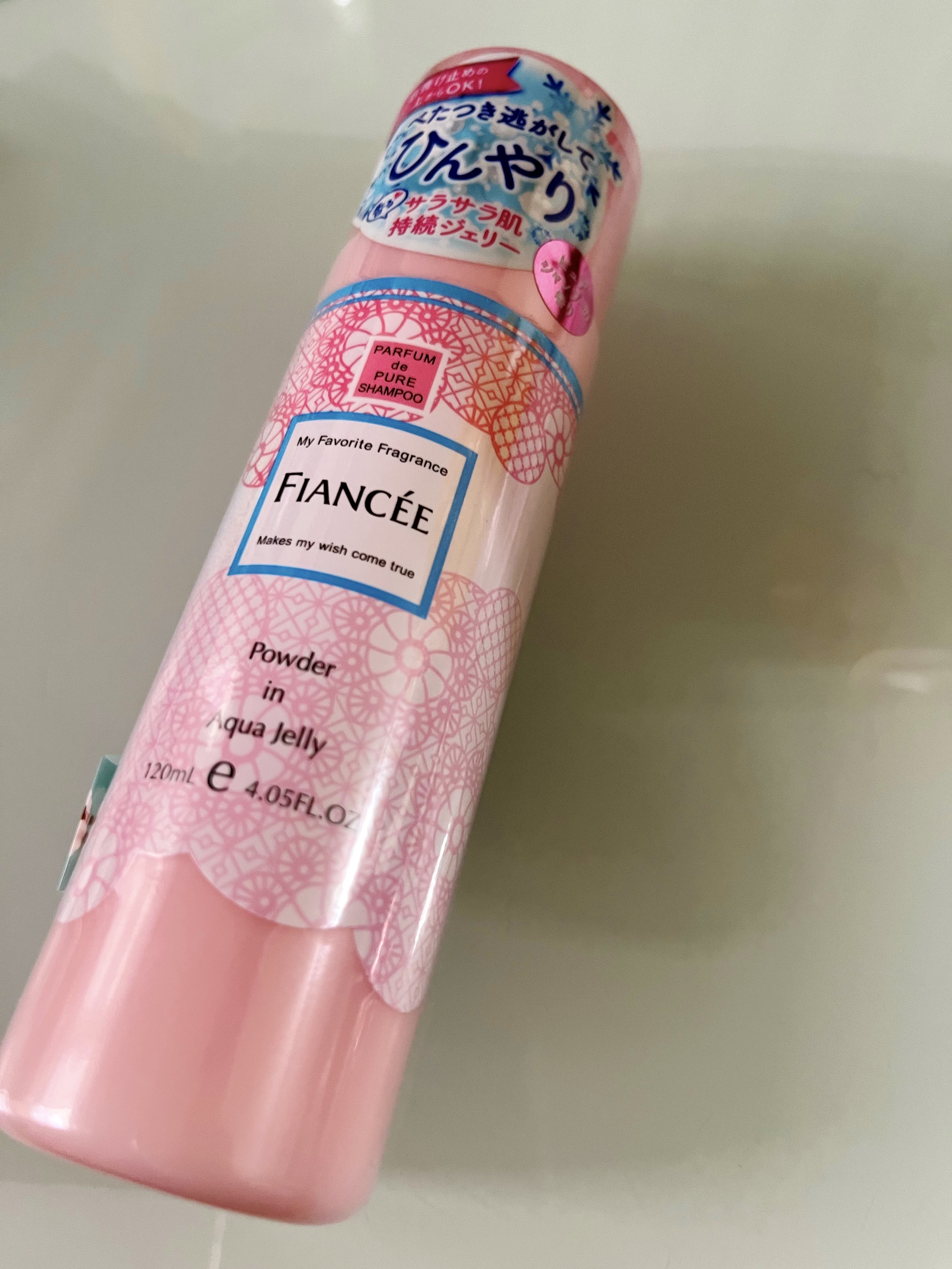 パウダーインアクアジェリー ピュアシャンプーの香り N /フィアンセ/デオドラント・制汗剤を使ったクチコミ（1枚目）