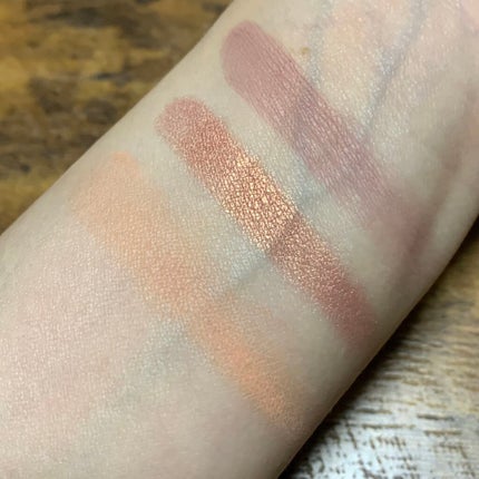 パウダー キス アイシャドウ/M・A・C/単色アイシャドウを使ったクチコミ(3枚目)