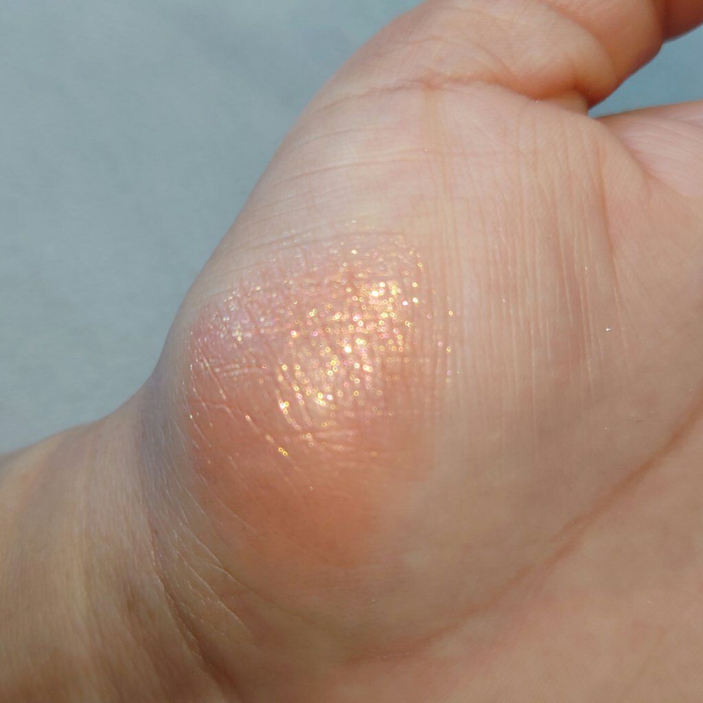 グリッタープリズム シャドウ マーブル グリッタープリズム シャドウ マーブル GOR02/MISSHA/単色アイシャドウを使ったクチコミ（3枚目）