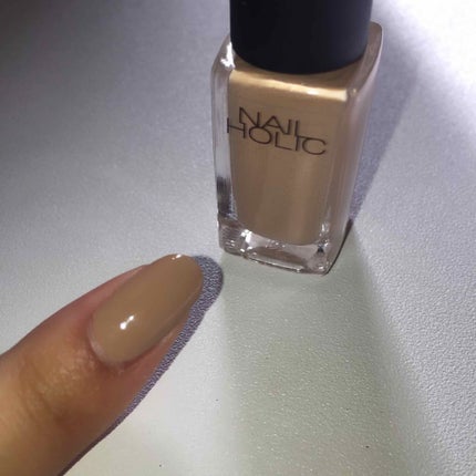 ネイルホリック Nude color BE301/ネイルホリック/マニキュアを使ったクチコミ(3枚目)