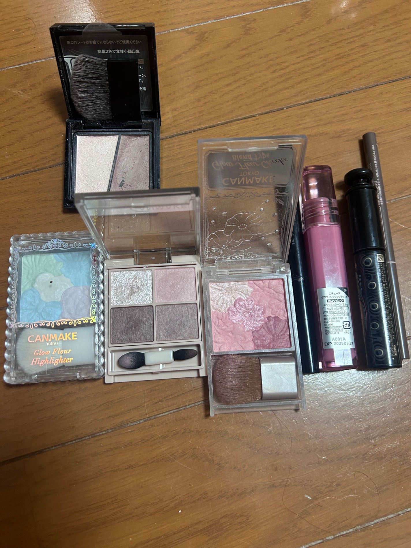 グロウフルールハイライター/キャンメイク/パウダーハイライトを使ったクチコミ(1枚目)