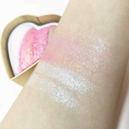 ハートハイライター エンジェルハート/MAKEUP REVOLUTION/パウダーハイライトを使ったクチコミ(2枚目)