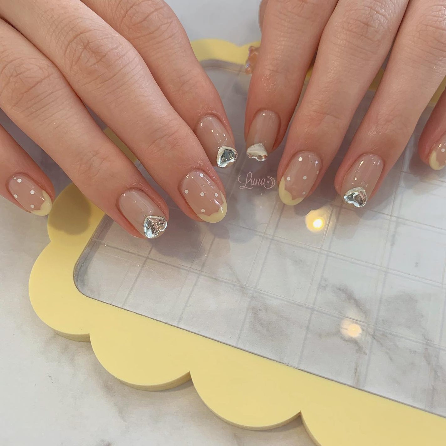 Iuna. Mizuki on LIPS 「.スペシャルプラン🌼💛#nail#nailstagram#g..」(1枚目)