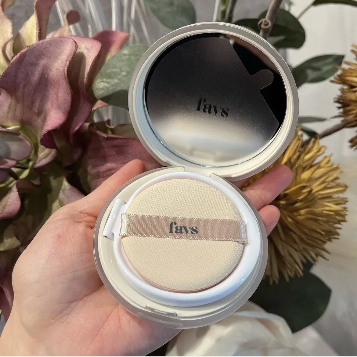 カーミンググロウアップクッションファンデーション/favs/リキッドファンデーションを使ったクチコミ(2枚目)