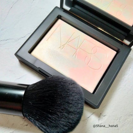 ライトリフレクティング プリズマティックパウダー/NARS/プレストパウダーを使ったクチコミ(4枚目)