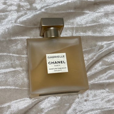 CHANEL
ガブリエル シャネル ヘア ミスト

去年買ってたけど全然使う機会なくて
眠ってました😇

CHANELは結構香り強めなものが多いから
つける機会逃していて…

少し寒くなってきたし今日は