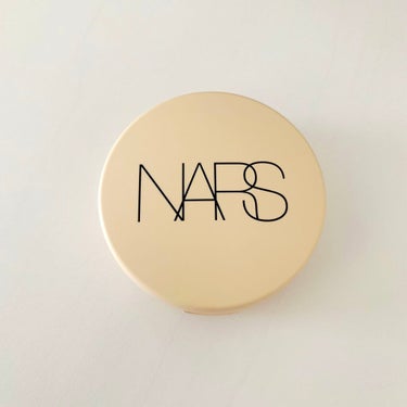 ピュアラディアントプロテクション アクアティックグロー クッションファンデーション SPF50+／PA+++ 00509/NARS/クッションファンデーションを使ったクチコミ（1枚目）