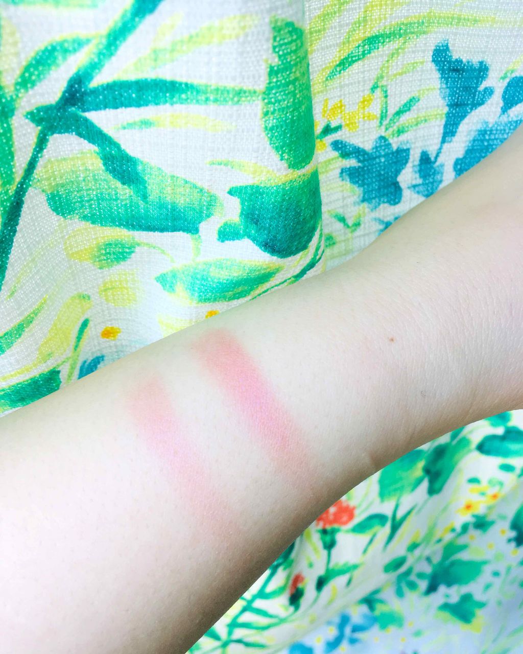 プレスドアイシャドウ/アリマピュア/単色アイシャドウを使ったクチコミ(3枚目)