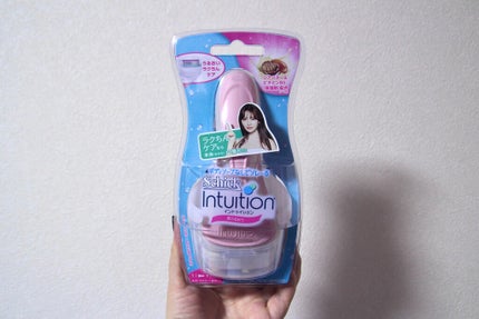 イントゥイション しっとり肌 ホルダー (刃付き+替刃1コ)/イントゥイション/シェーバーを使ったクチコミ(1枚目)