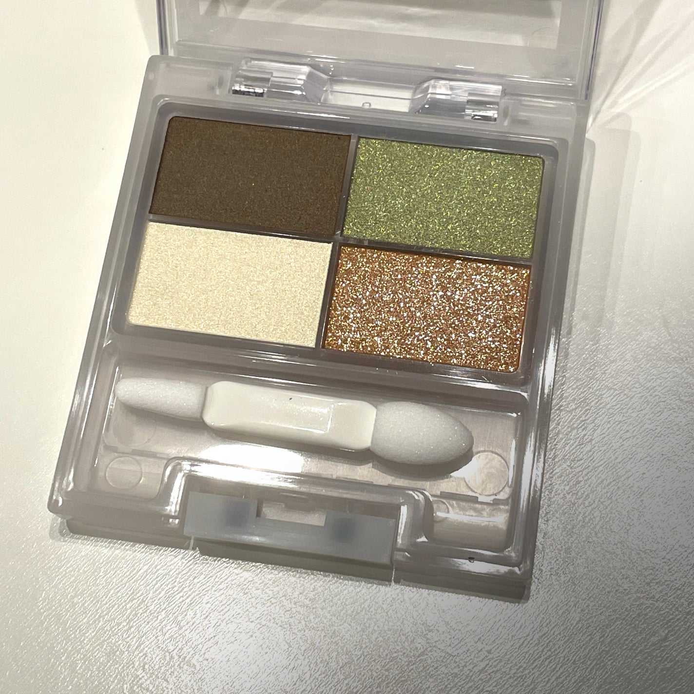 フェイスカラーパレット/チャコット・コスメティクス/アイシャドウパレットを使ったクチコミ(5枚目)