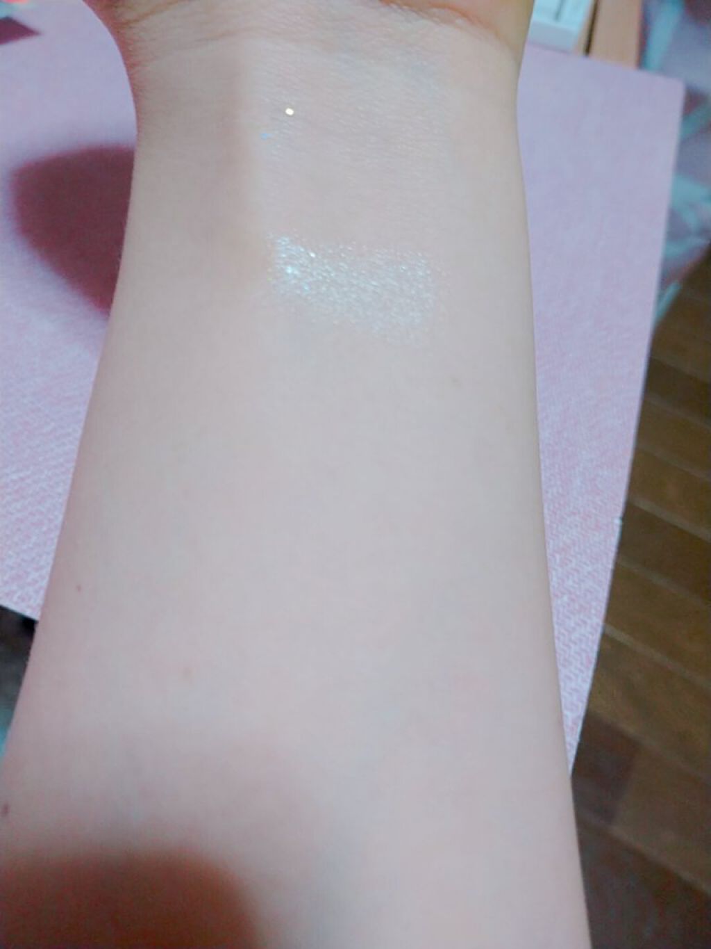 グリッタリーウェブリップバーム N°1ネットライク/unleashia/リップケアを使ったクチコミ（2枚目）