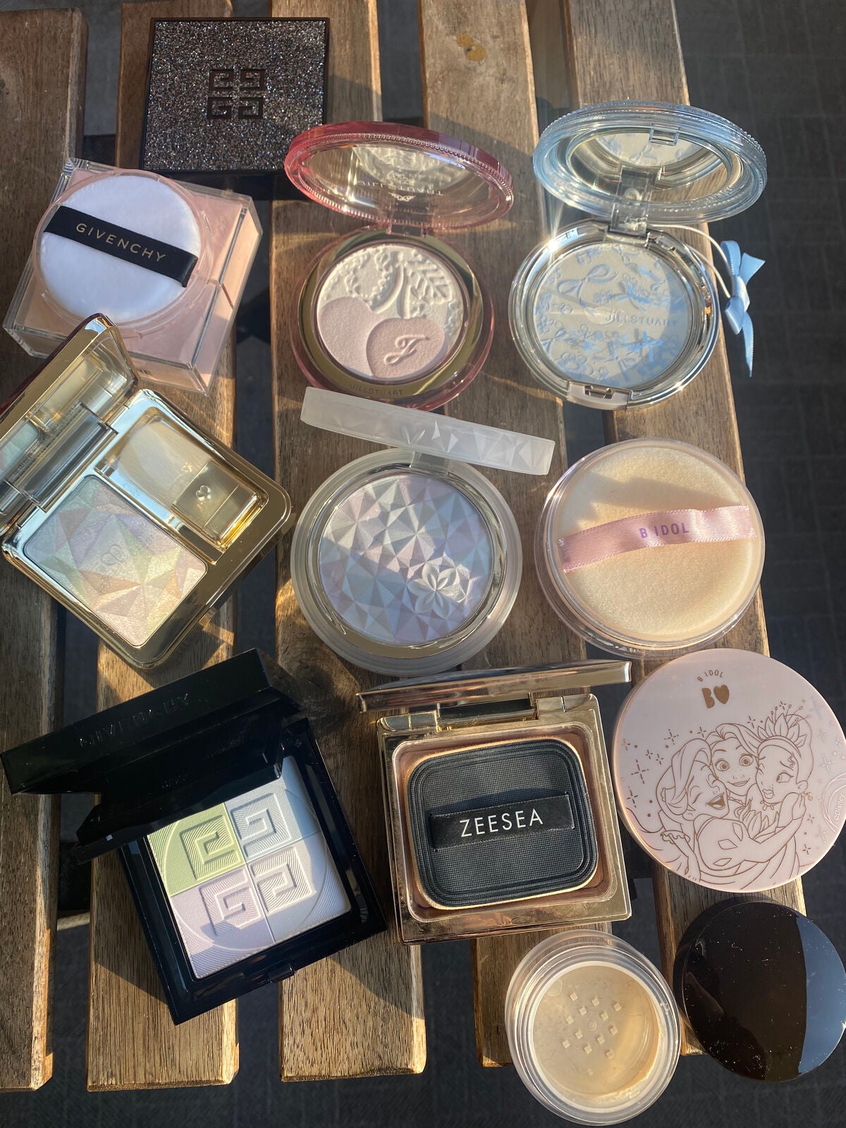 プリズム・リーブル/GIVENCHY/ルースパウダーを使ったクチコミ(2枚目)