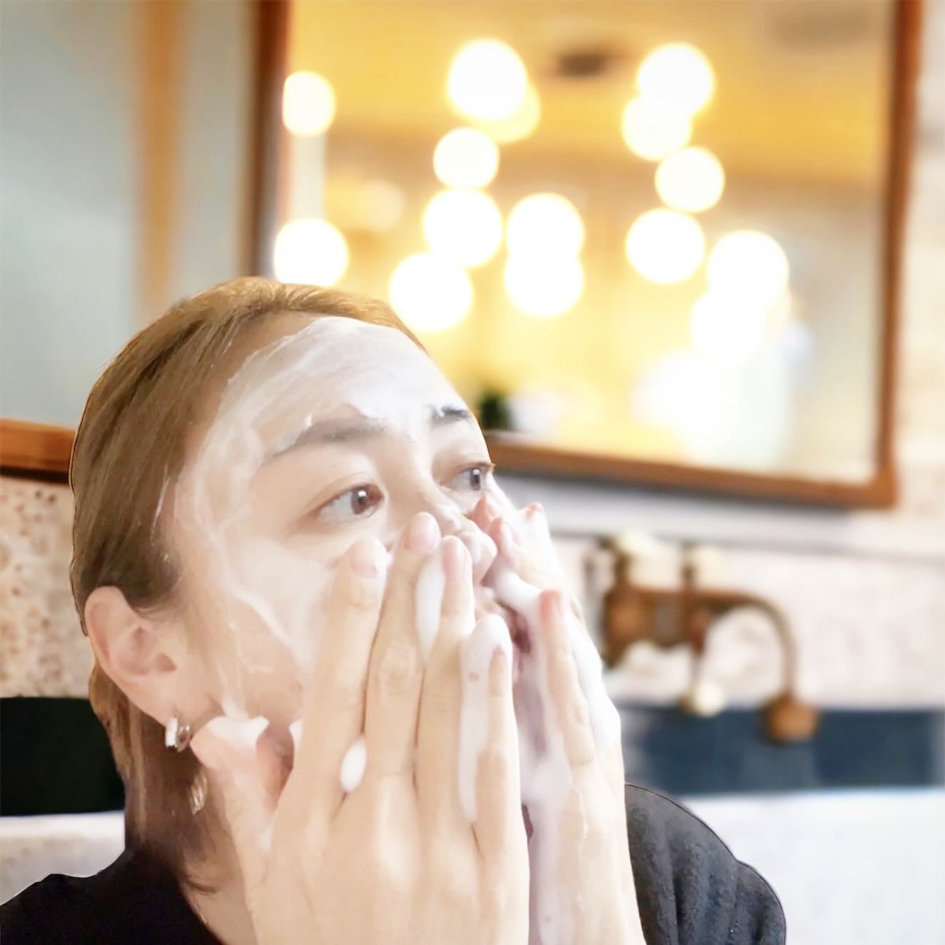 ビオレ ザフェイス 泡洗顔料 ディープモイスト/ビオレ/泡洗顔を使ったクチコミ(6枚目)