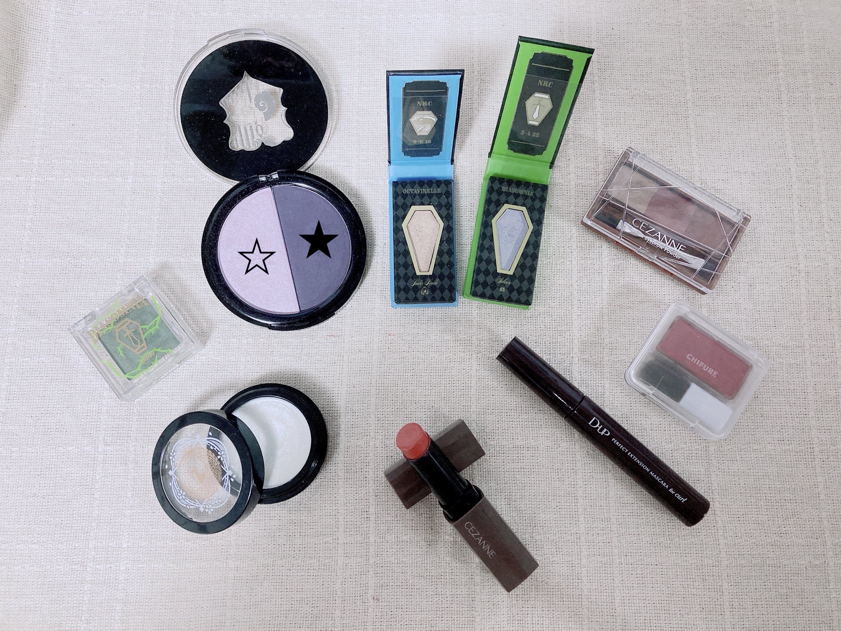 刀剣乱舞 おめかしくじ Ｅ賞 シングルカラーコレクション/クレアボーテ/ジェル・クリームアイシャドウを使ったクチコミ（1枚目）