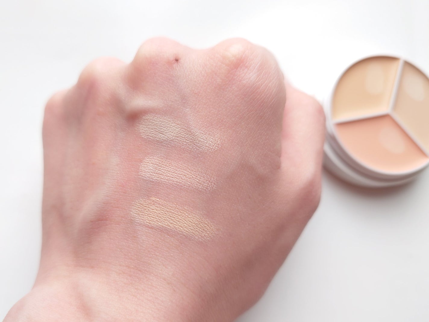 カバーアッププロコンシーラー/TFIT/パレットコンシーラーを使ったクチコミ(4枚目)