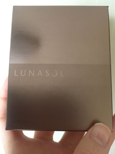 オーロライズアイズ/LUNASOL/アイシャドウパレットを使ったクチコミ（4枚目）