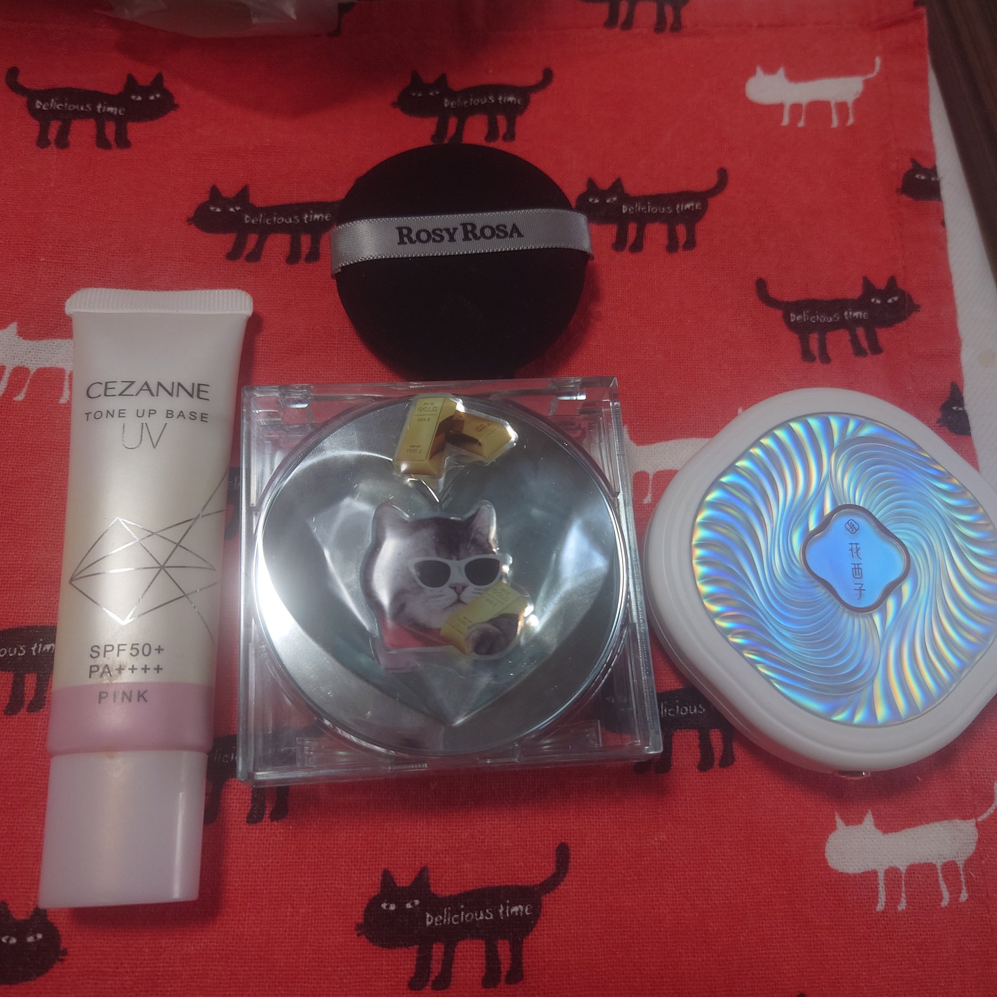 玉養桃花 プレストパウダー 02 セミマット/花西子/プレストパウダーを使ったクチコミ（1枚目）