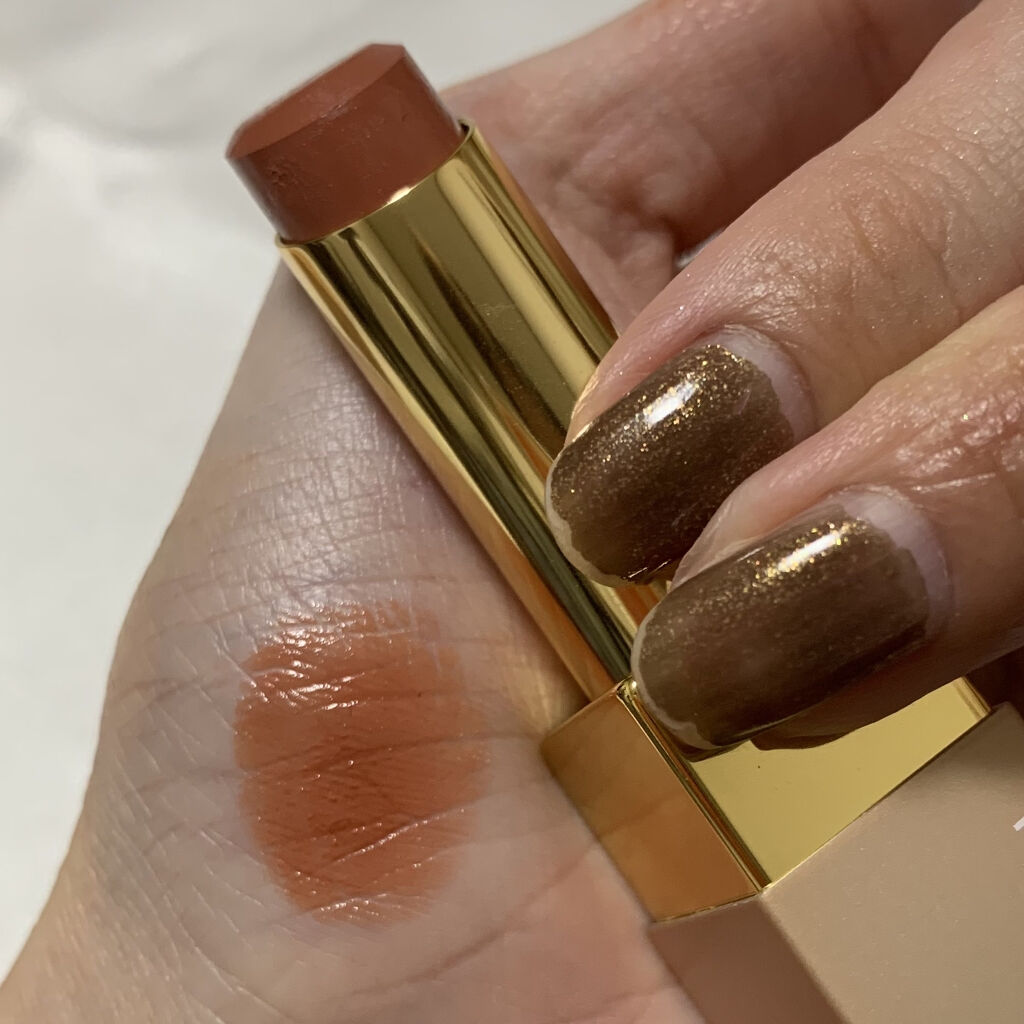 リップスティック コンフォート エアリーシャイン EX-05/RMK/口紅を使ったクチコミ（2枚目）