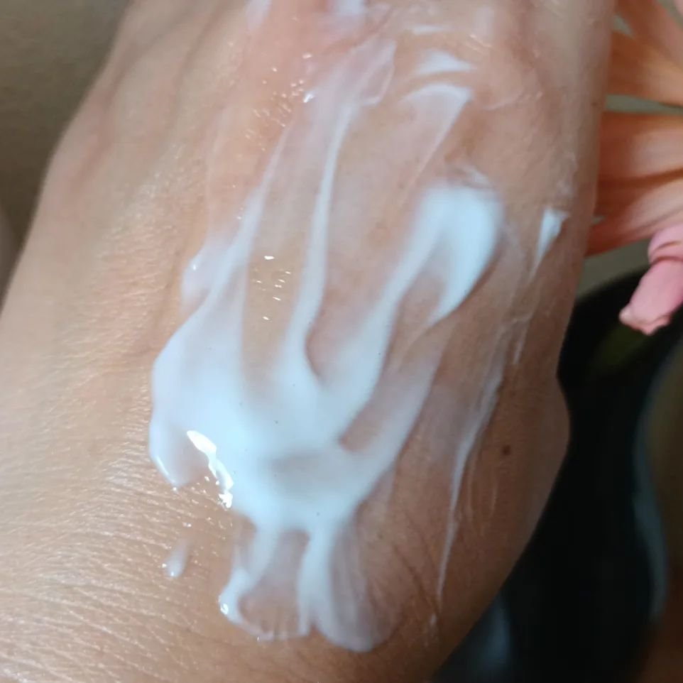 バイブラント ラディアンス　アロマミルク/ジョンソンボディケア/ボディミルクを使ったクチコミ（3枚目）