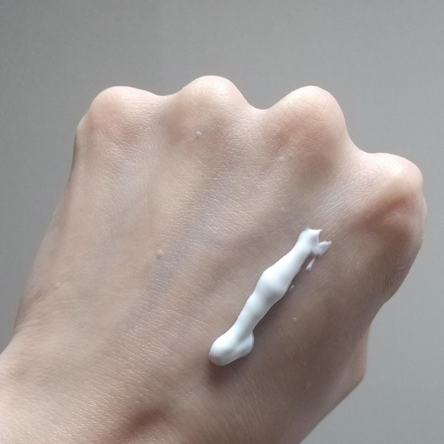 モイスチャー スージング サン クリーム/Pyunkang Yul/日焼け止めクリームを使ったクチコミ（3枚目）