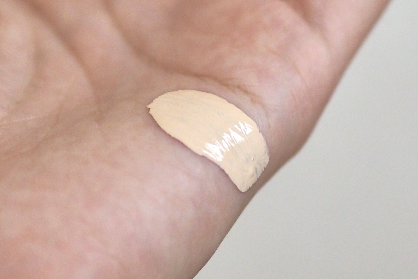 カバーリシャス アルティメット ホワイトクッション モイスチャー/BANILA CO/クッションファンデーションを使ったクチコミ(4枚目)