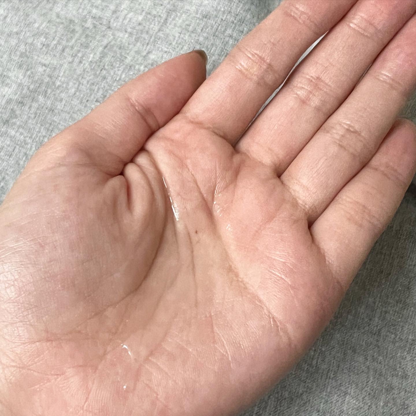 ロサ セレナイト スノーローズ エッセンス クリスタルスキン ローション/ROSA FAYRE/化粧水を使ったクチコミ（2枚目）