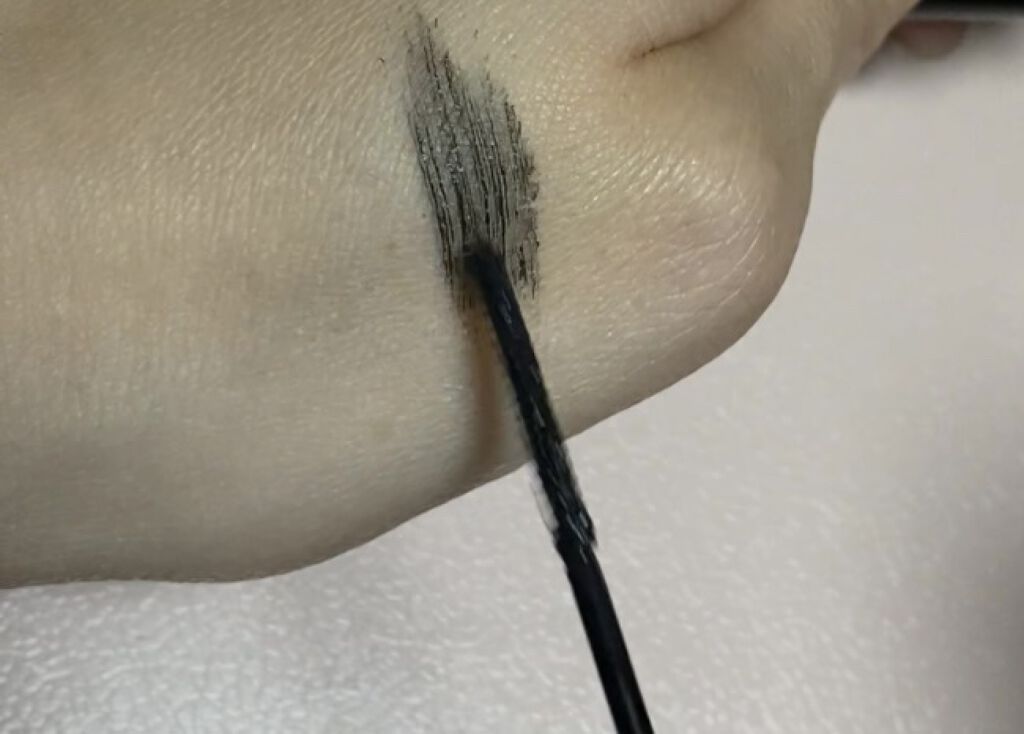 スキニーマスカラ ブラック/U R GLAM/マスカラを使ったクチコミ（2枚目）