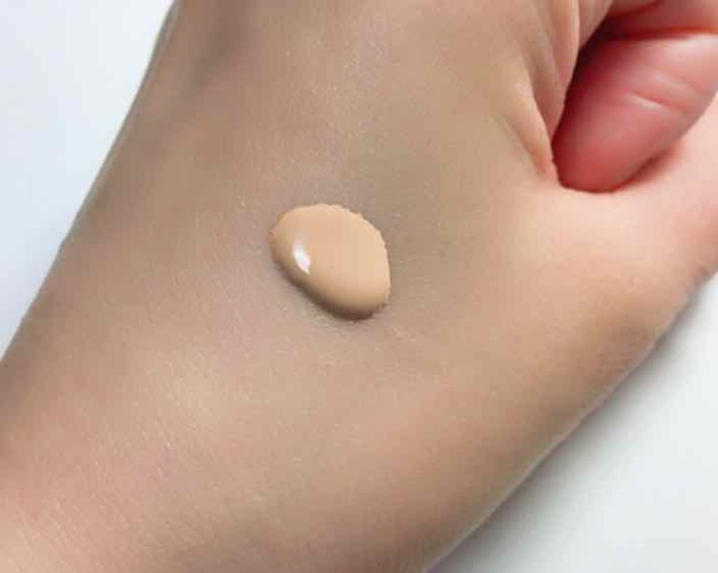 オイルブロック ファンデーション/ettusais/リキッドファンデーションを使ったクチコミ(2枚目)