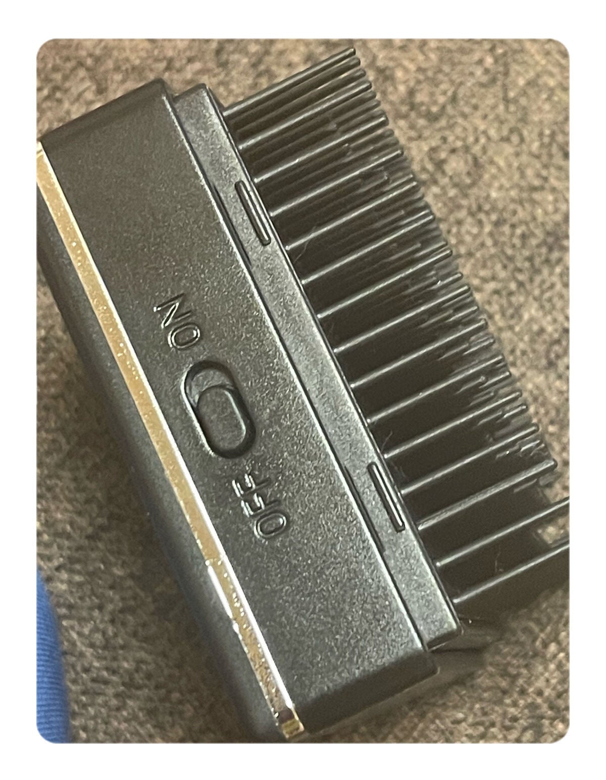 スクエアイオンブラシ/SALONIA/ヘアブラシを使ったクチコミ(2枚目)