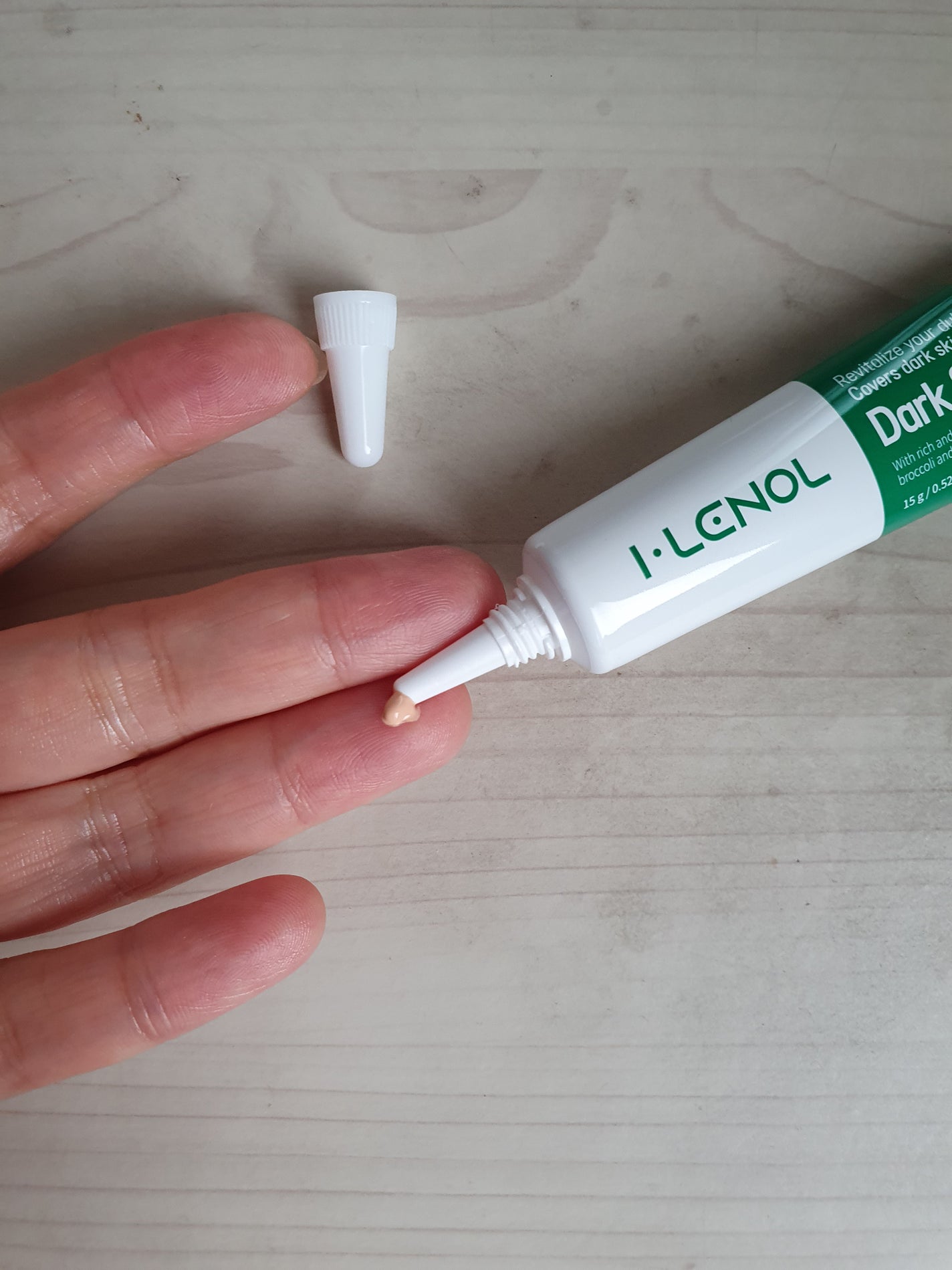 アイレノール クマクリーム/IRENOL/アイケア・アイクリームを使ったクチコミ(2枚目)