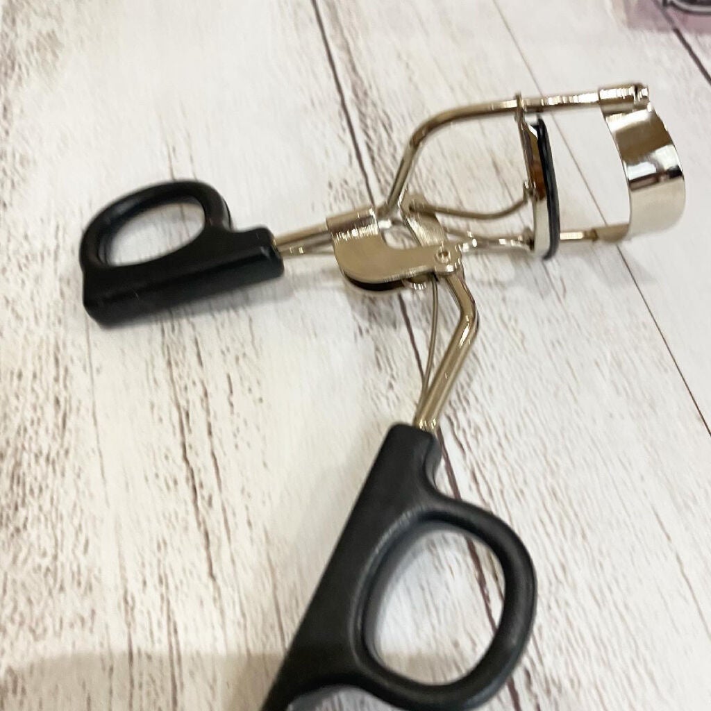 アイラッシュカーラー バネ付/DAISO/ビューラーを使ったクチコミ(5枚目)