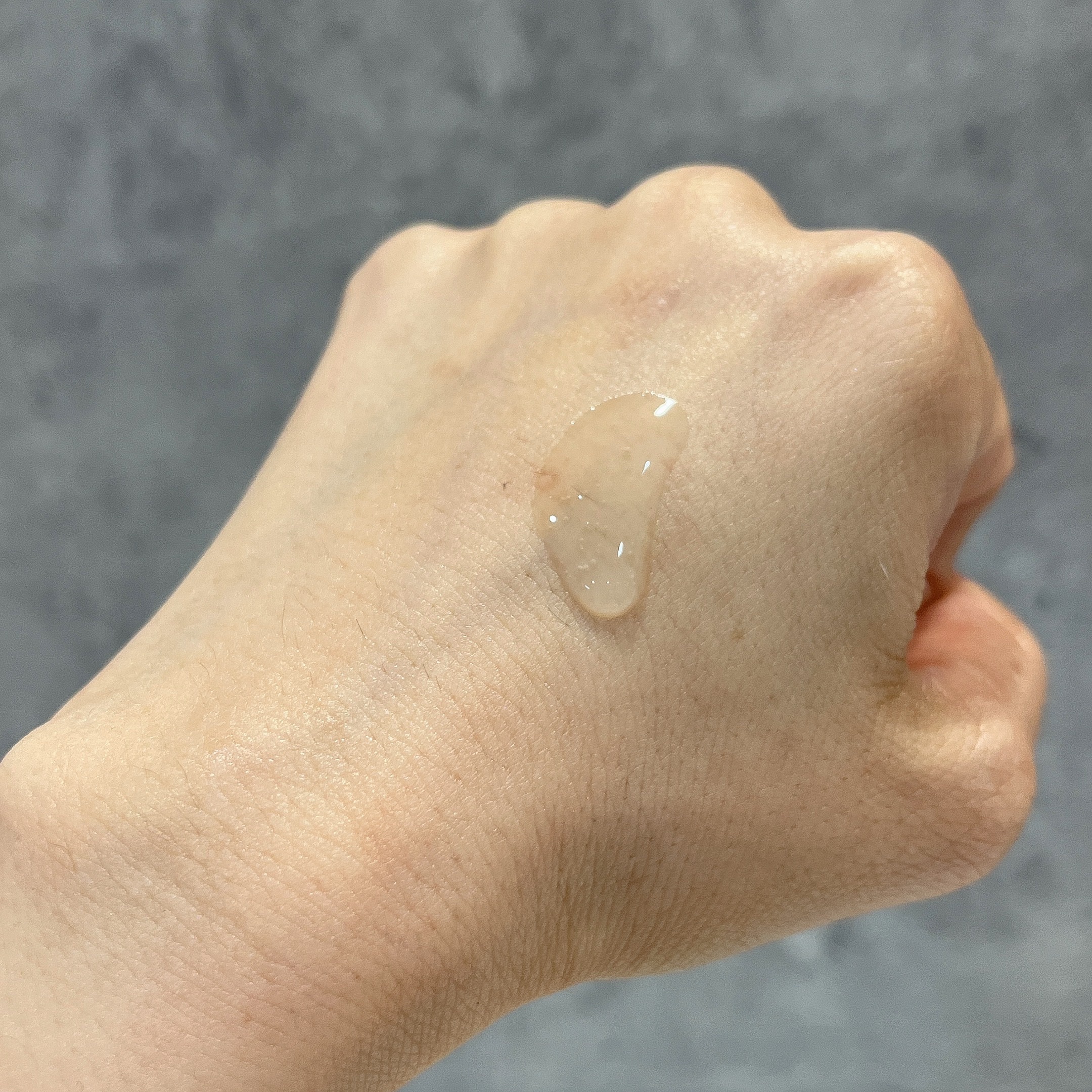 バイオームビタCダークスポットセラム/UIQ/美容液を使ったクチコミ（3枚目）