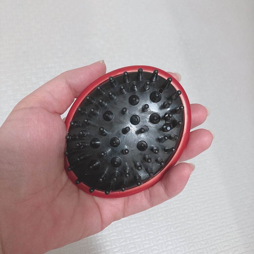 椿 シャンプーブラシ/DAISO/スカルプブラシを使ったクチコミ(3枚目)