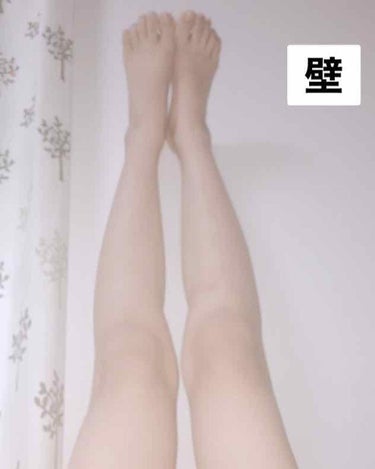 DAISO 脚ひきしめ 足裏樹液シートのクチコミ「こんにちは。怜香です😊



足の細い女の子って憧れますよね。
スカートから覗く足が.....」（2枚目）