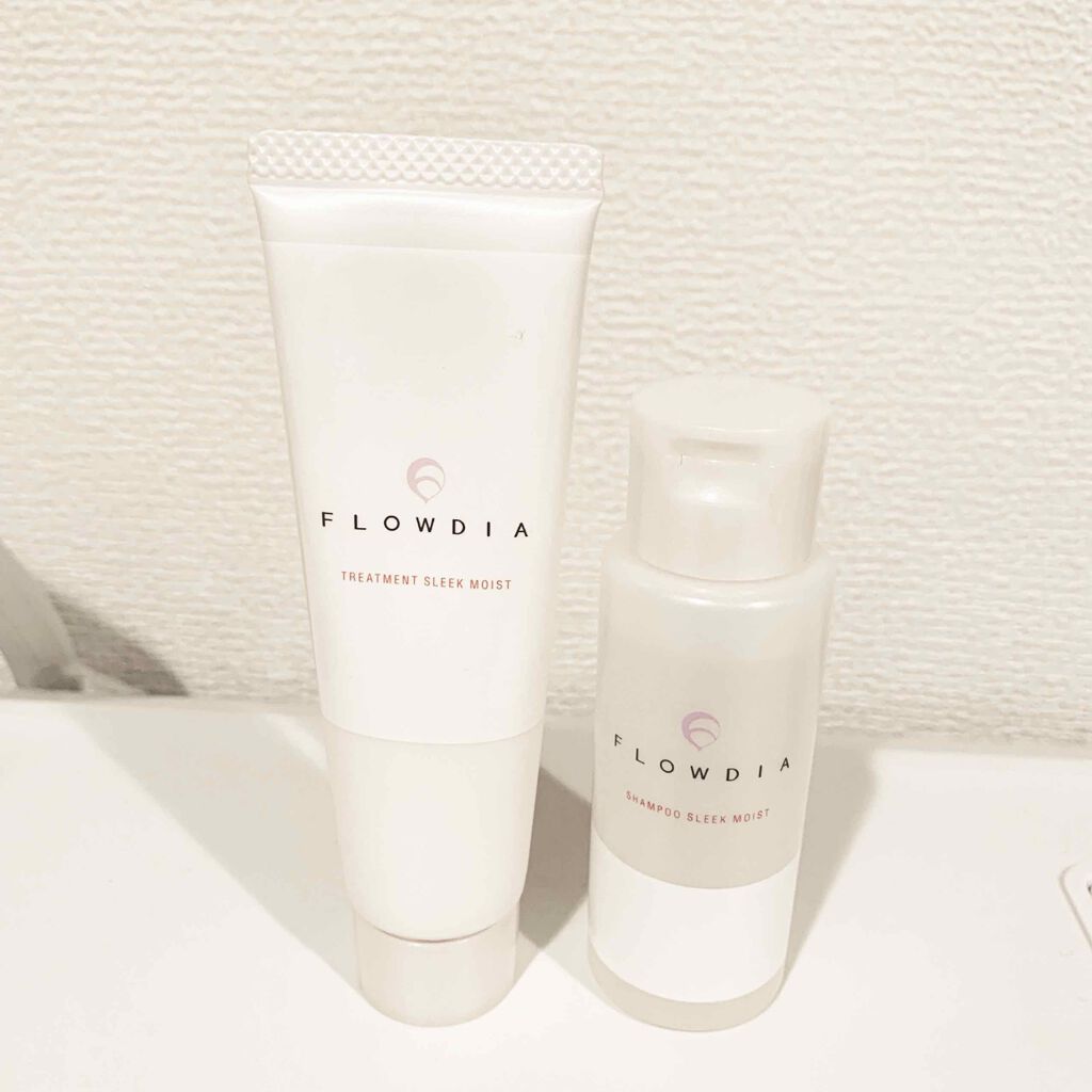 トリートメントスリークモイスト/FLOWDIA/洗い流すヘアトリートメントを使ったクチコミ（1枚目）