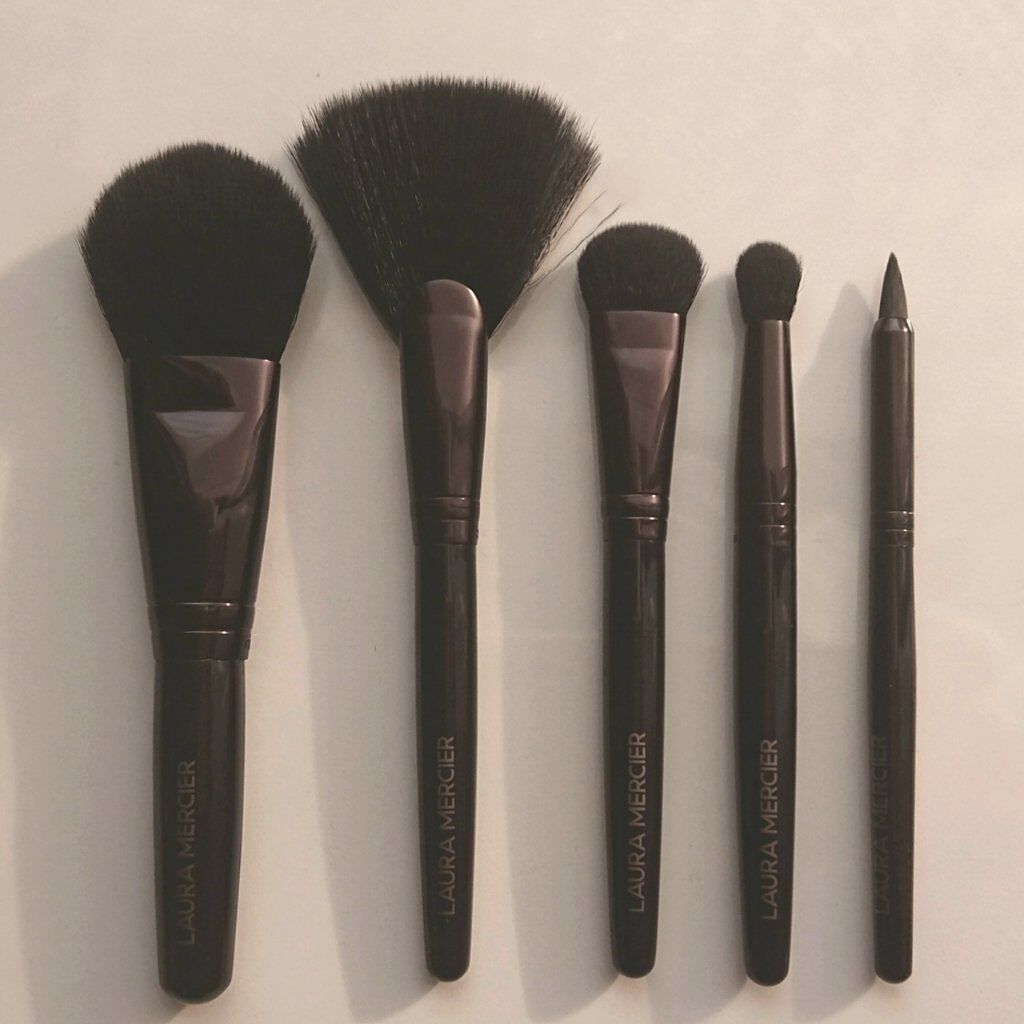 スウィーピング ビューティー エッセンシャル ブラシ コレクション/ローラ メルシエ/その他キットセットを使ったクチコミ(3枚目)