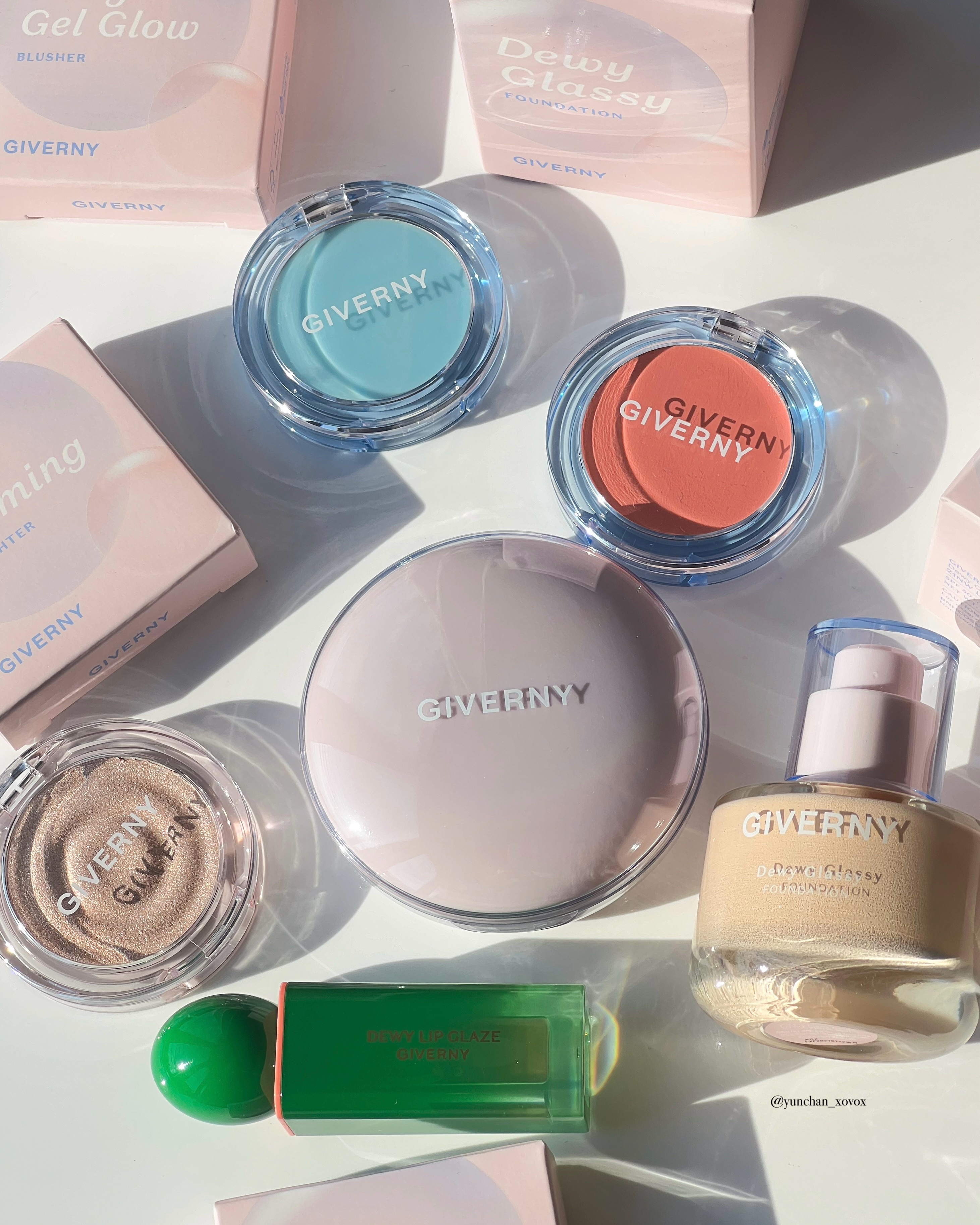 デューイボリューミングハイライター/GIVERNY/パウダーハイライトを使ったクチコミ（2枚目）