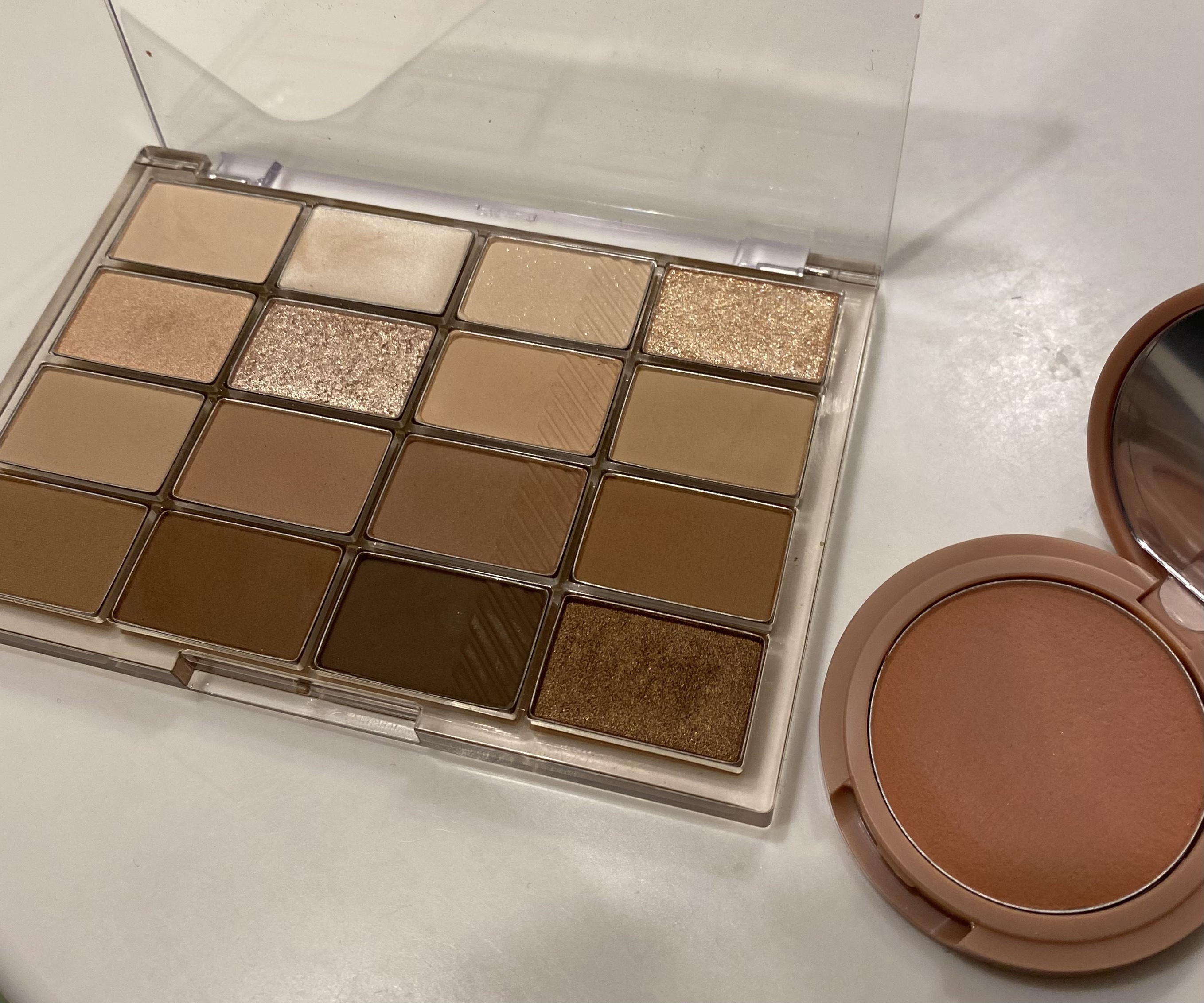 ソフトブラーリングアイパレット/wakemake/アイシャドウパレットを使ったクチコミ（1枚目）