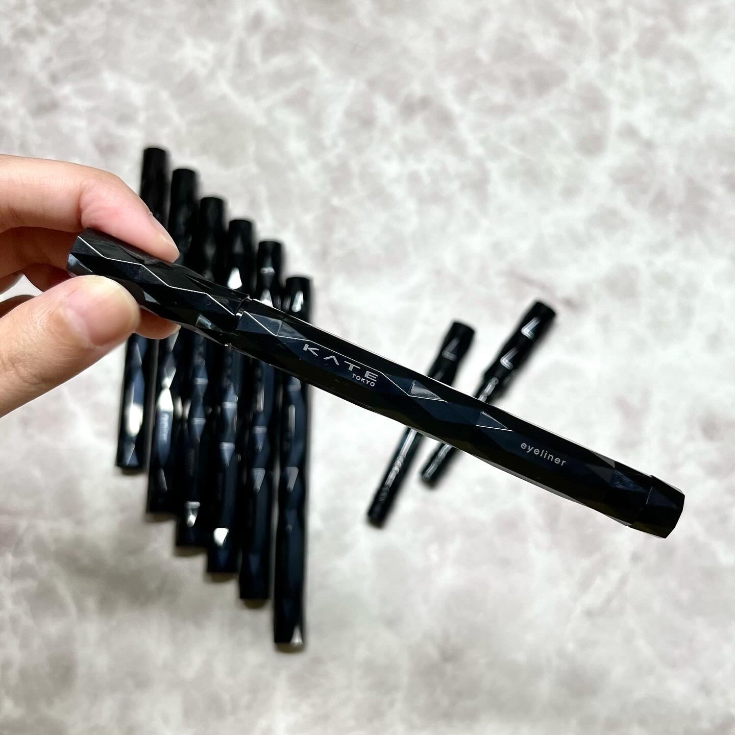 スーパーシャープライナーEX4.0 GY-1 ダークグレージュ(ショート筆)レフィル(一部店舗・WEB限定)/KATE/リキッドアイライナーを使ったクチコミ（2枚目）