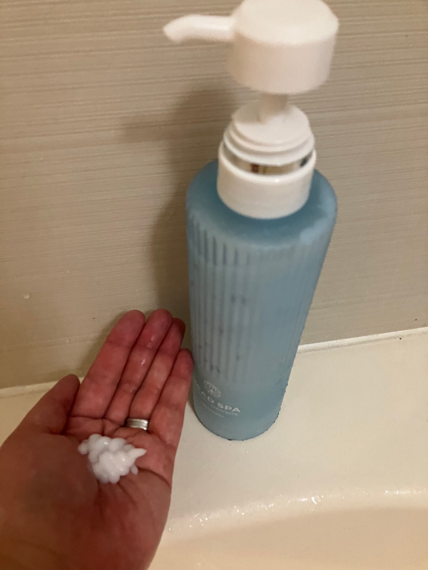 リフレッシュ × さらつや シャンプー/トリートメント/h&s/市販シャンプーを使ったクチコミ(5枚目)