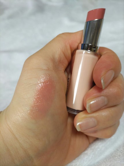 ボンディンググロウリップスティック/Laka/口紅を使ったクチコミ(2枚目)