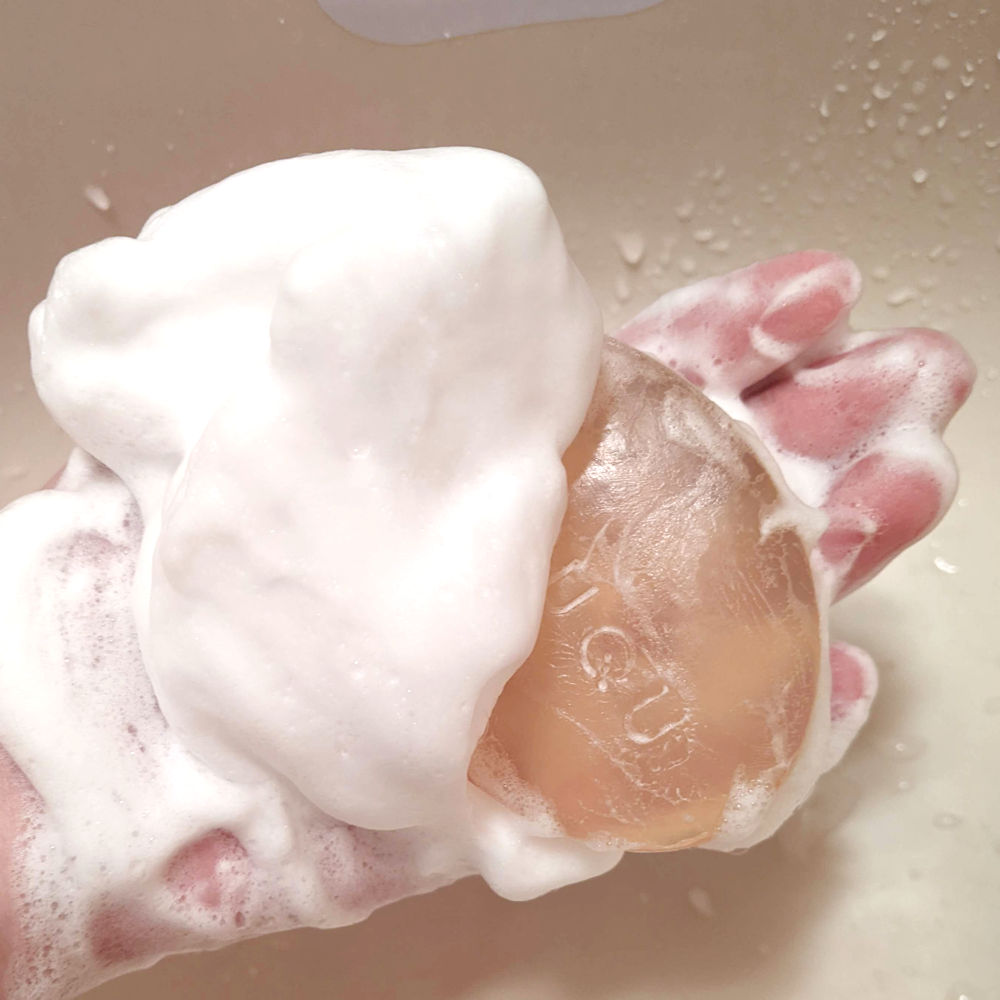 TOUQU to tone　シュガーソープ/TOUQU to tone/洗顔石鹸を使ったクチコミ（3枚目）