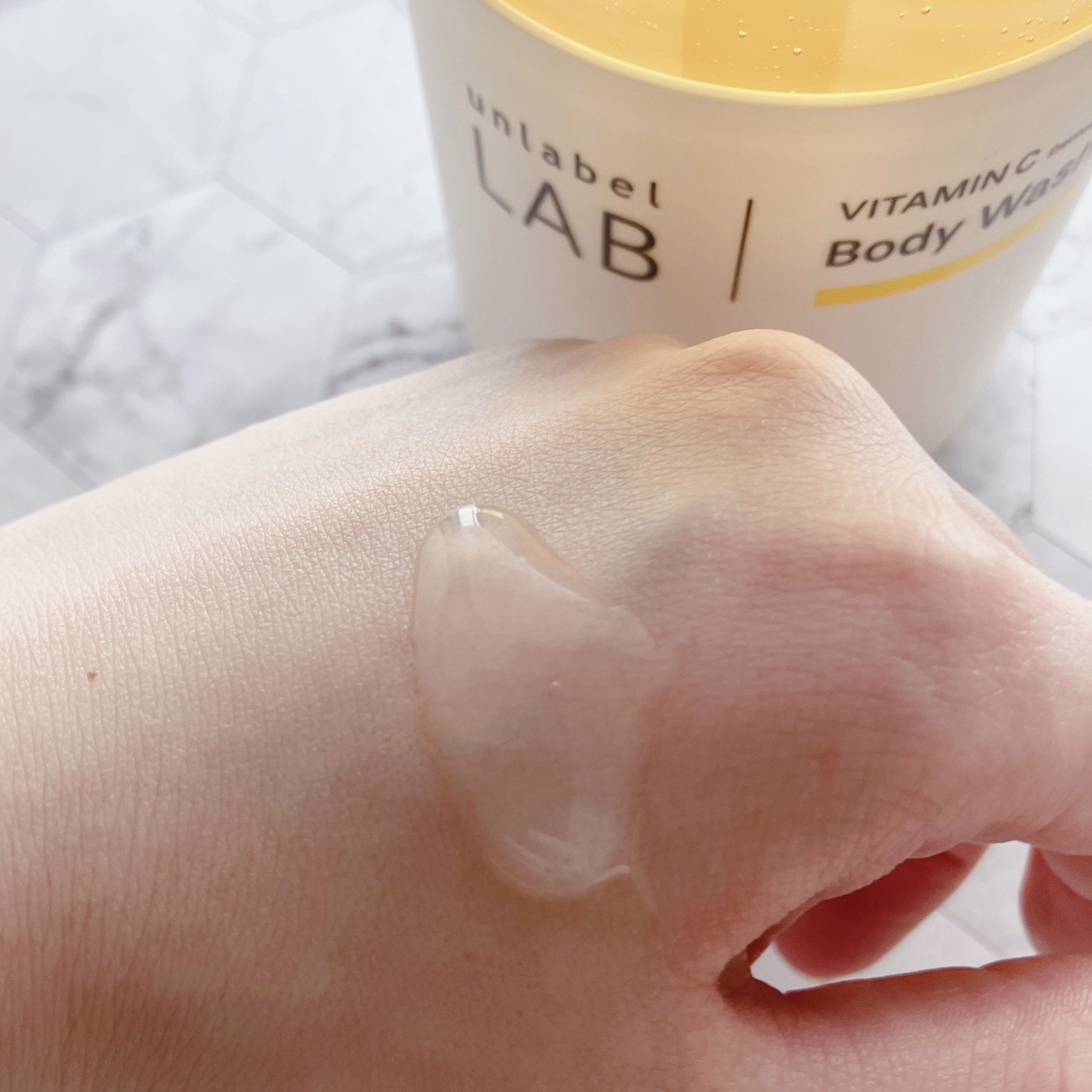 アンレーベル　ラボ　V　クリーミーモイスト　ボディウォッシュ/unlabel/ボディソープを使ったクチコミ（2枚目）