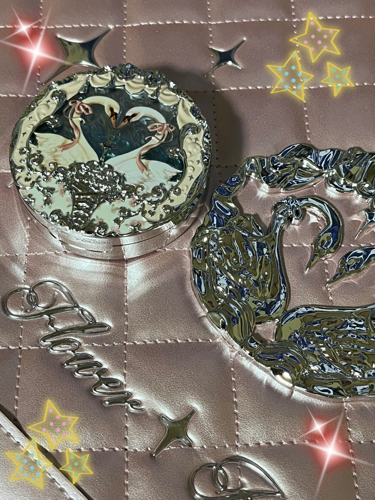 フラワーノーズ スワンバレエシリーズ ブラッシュコンパクト/FlowerKnows/パウダーチークを使ったクチコミ(4枚目)