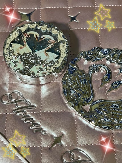 フラワーノーズ スワンバレエシリーズ ブラッシュコンパクト/FlowerKnows/パウダーチークを使ったクチコミ(4枚目)