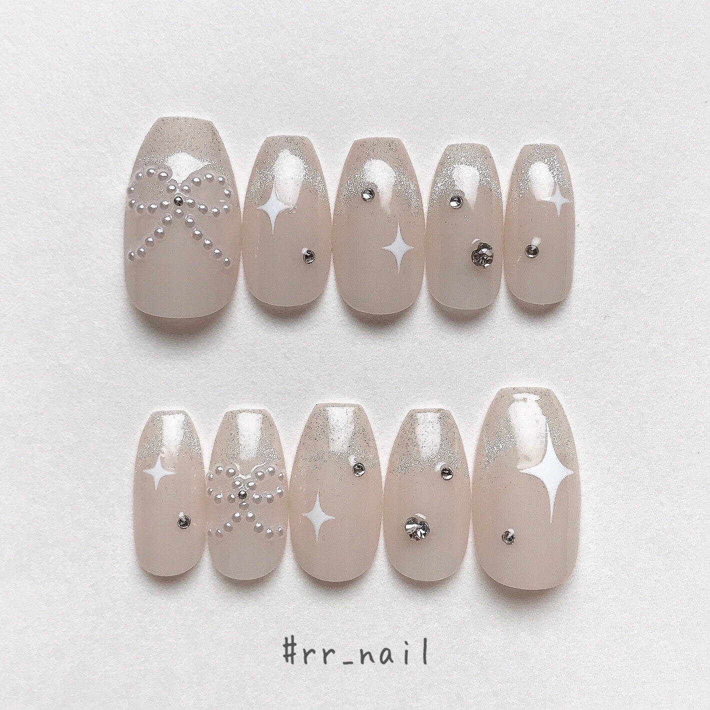 れちめろ on LIPS 「mercariにてネイルチップ販売しています!#rr_nail..」(1枚目)