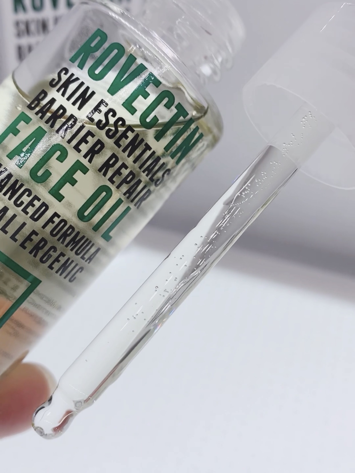 エッセンシャル フェイスオイル/ロベクチン/フェイスオイルを使ったクチコミ（3枚目）