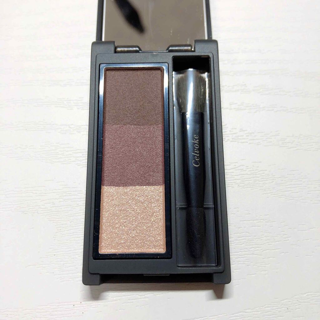 セルヴォーク インディケイトアイブロウパウダー/Celvoke/パウダーアイブロウを使ったクチコミ（1枚目）