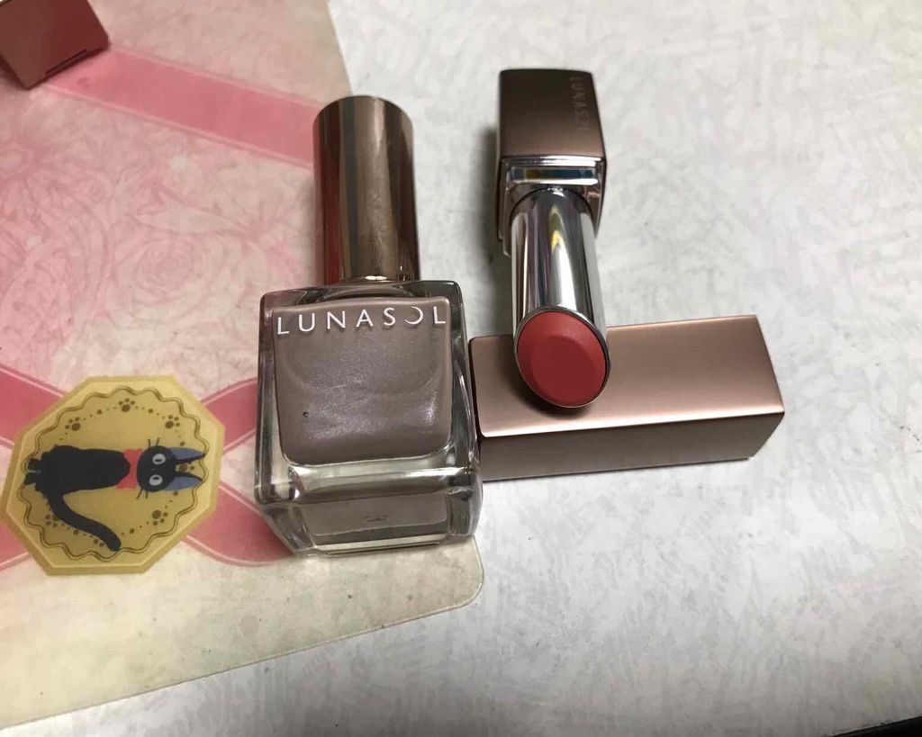 エアリーグロウ リップス/LUNASOL/口紅を使ったクチコミ（1枚目）