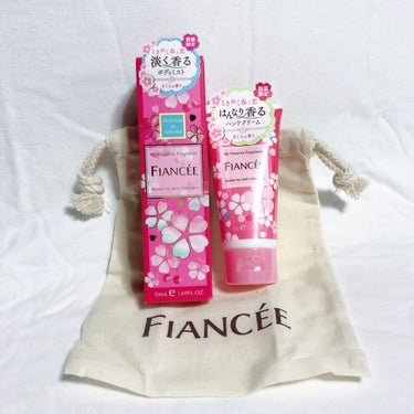 フィアンセ ボディミスト さくらの香り Nのクチコミ「🌸💞
⠀
⠀
⠀
Instagramのフィアンセ【公式】
( @ fiancee_jp )さん.....」（3枚目）